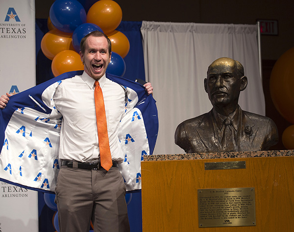 Maverick Ring Ceremony