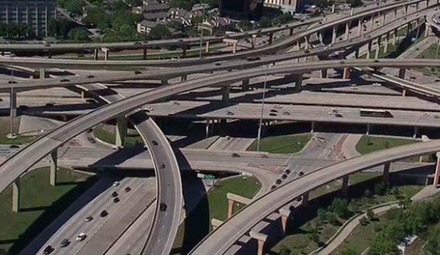 "High 5" intersection of I-635 and SH 75 in Dallas, shown from above.