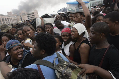 New Orleans residents escaping the Superdome