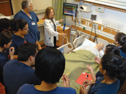 Clinical instructor teaches students