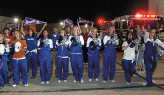 UT Arlington spirit groups greeting Rangers