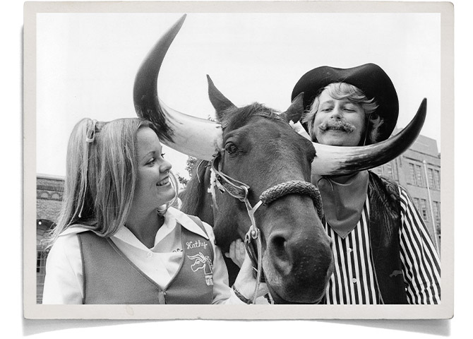 Kathy Marcum and Kirk Walden (as Sam Maverick) wrangle the Maverick horse