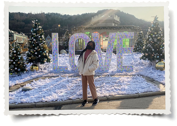 Photo of Essence Wesley in South Korea